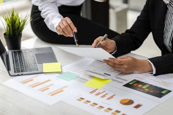 Background check de parceiros: O que é e qual sua importância?
