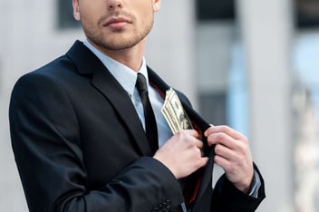 Como identificar o beneficiário final na lavagem de dinheiro