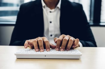 Como saber se meu nome está no COAF?